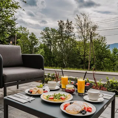 Zloty Horyzont & Hotel 4*