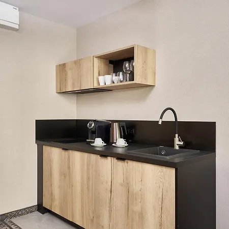 Готель Zloty Horyzont & 4*