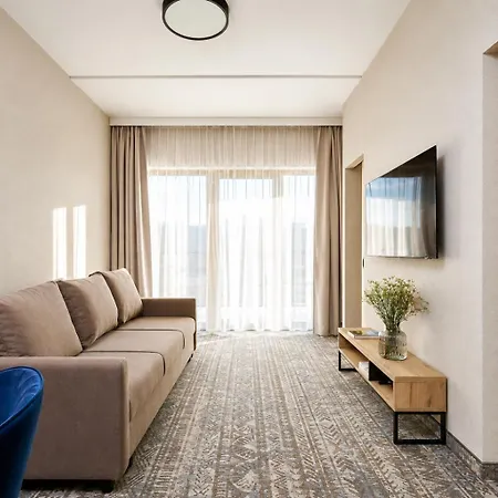 Zloty Horyzont 4*